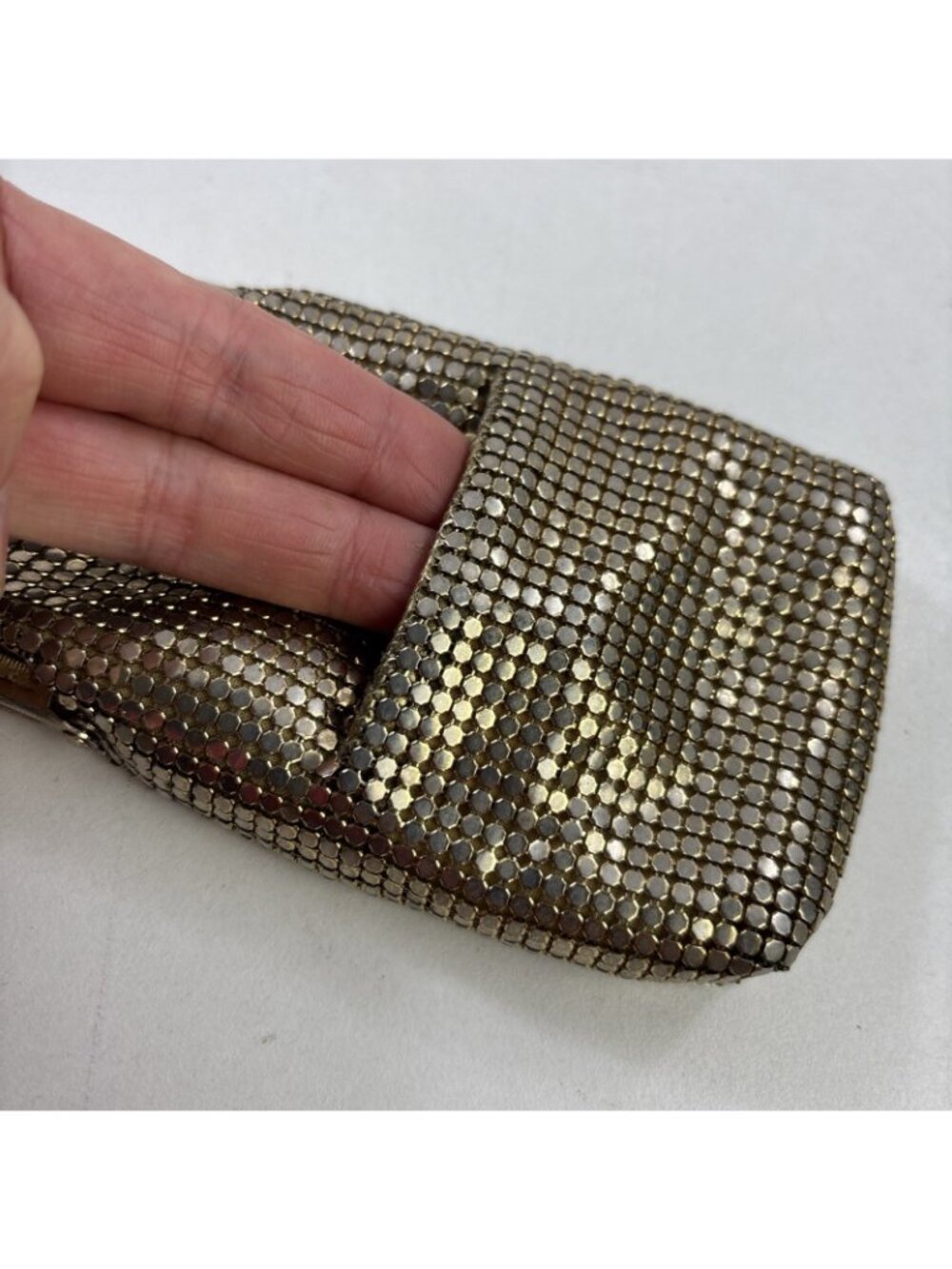 MCM La Regale Gold Mesh Sequin Cigarette & Lighter Case Glam Pouch Satin Lined - Picture 4 of 5